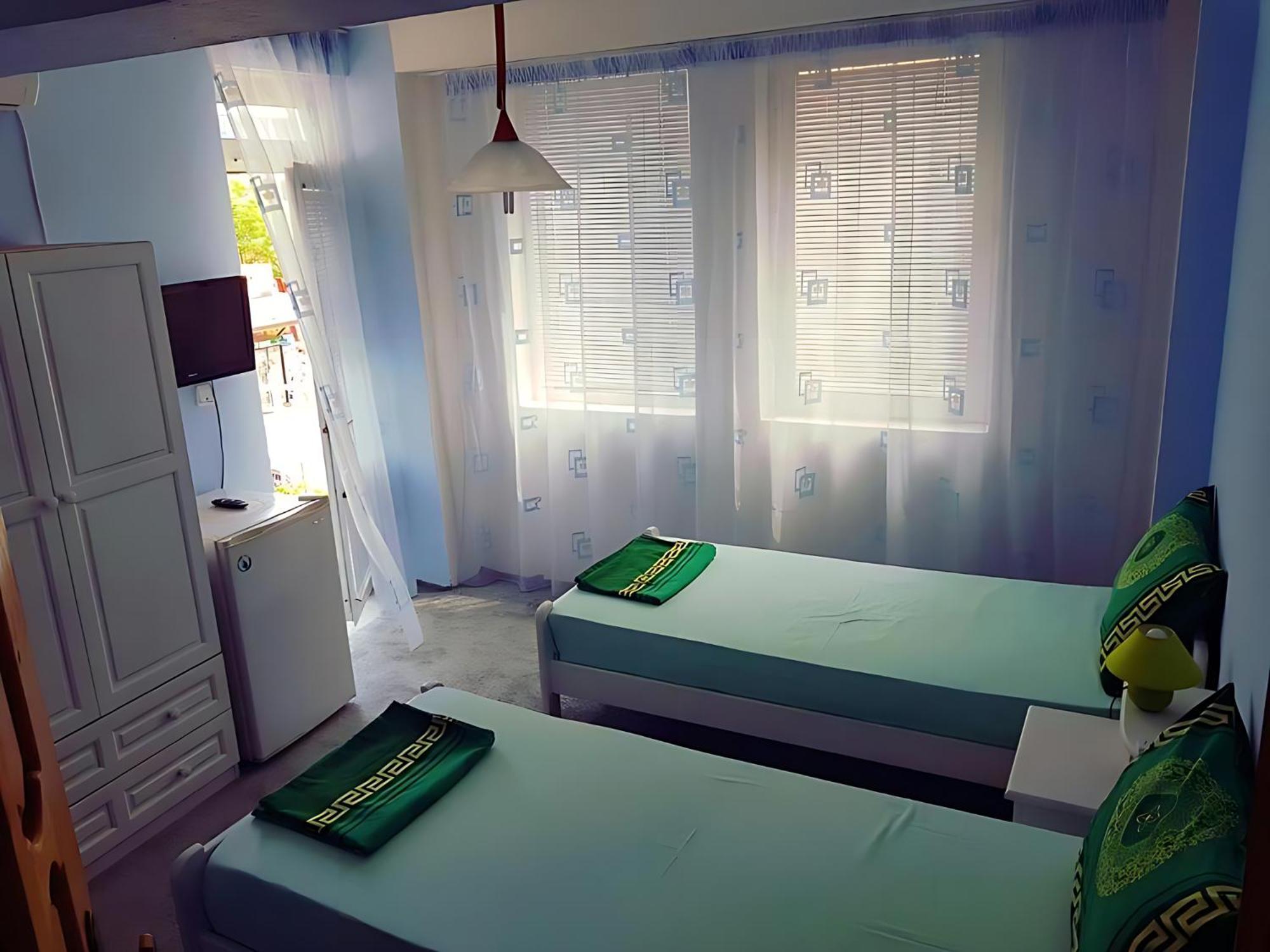 Guesthouse Flora Kiten  Ngoại thất bức ảnh