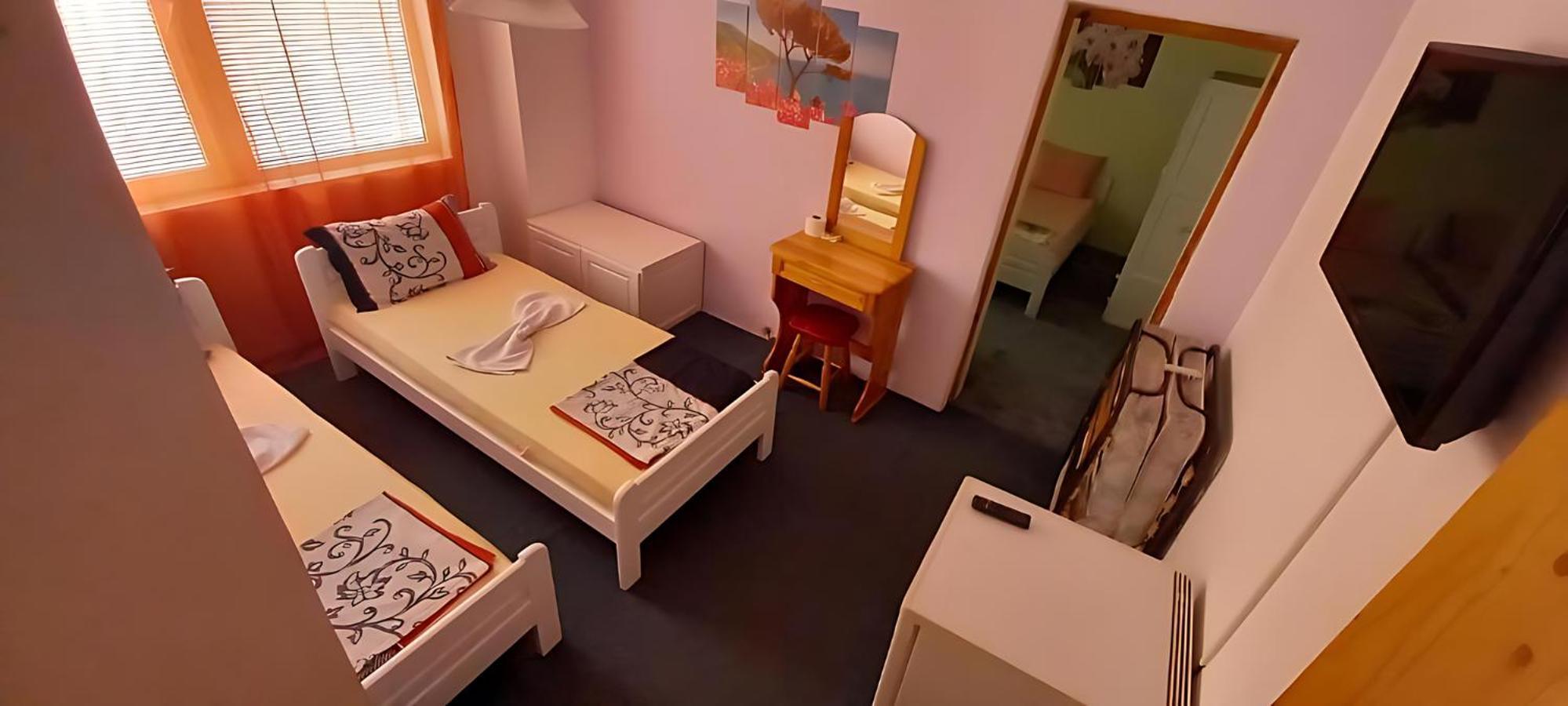 Guesthouse Flora Kiten  Ngoại thất bức ảnh