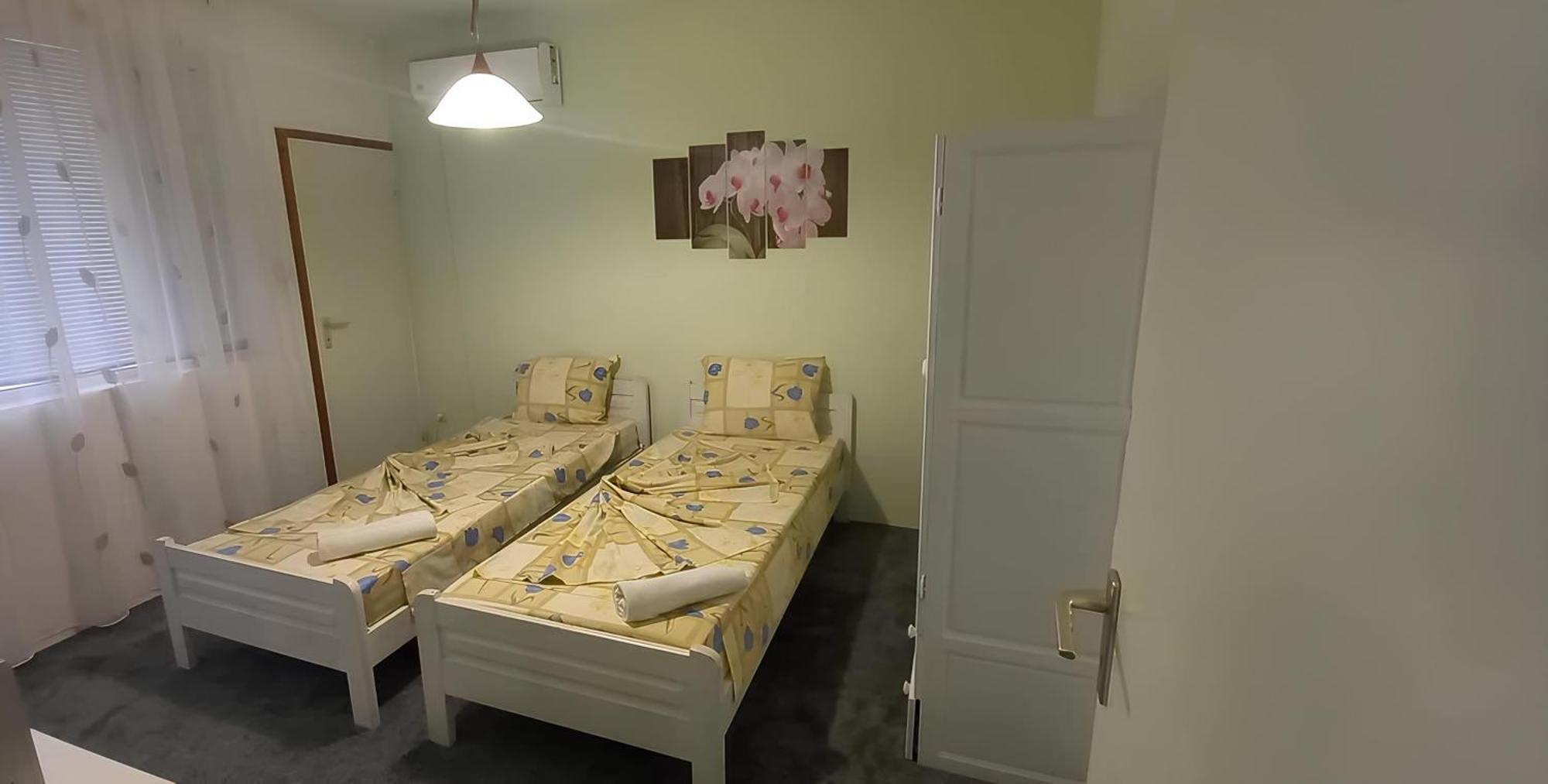 Guesthouse Flora Kiten  Ngoại thất bức ảnh