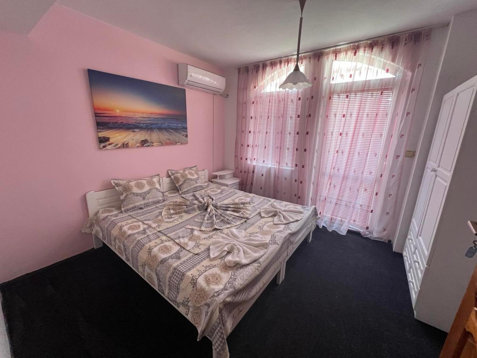 Guesthouse Flora Kiten  Ngoại thất bức ảnh