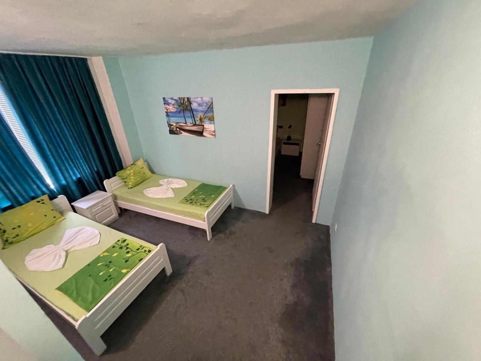 Guesthouse Flora Kiten  Ngoại thất bức ảnh